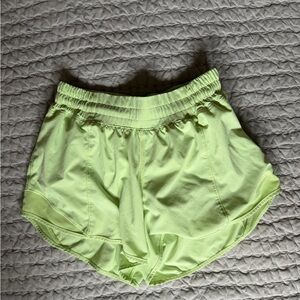Women's Lululemon Low Rise Hotty Hot 4” Inseam Shorts